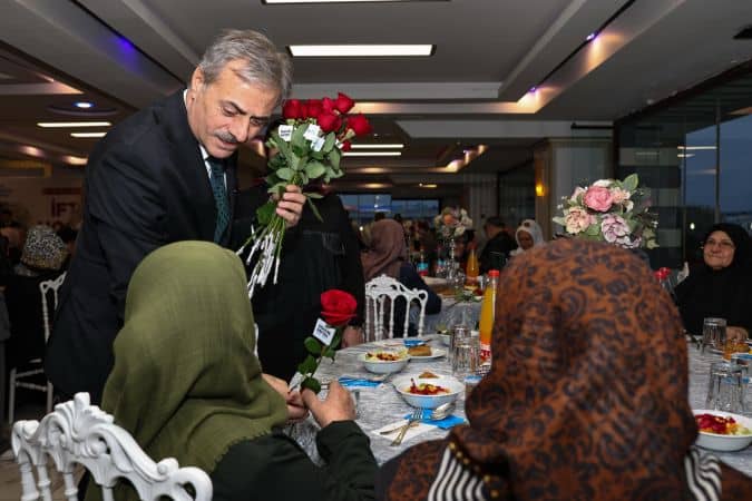Başkan Alemdar, büyüklerle buluştu: 